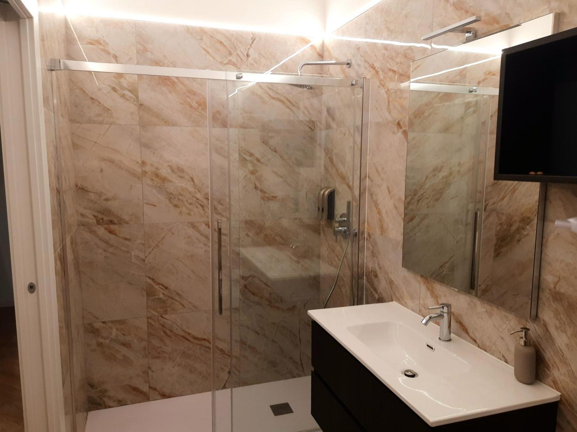 Mako Suites - Centro E Stazione Μόνζα Δωμάτιο φωτογραφία
